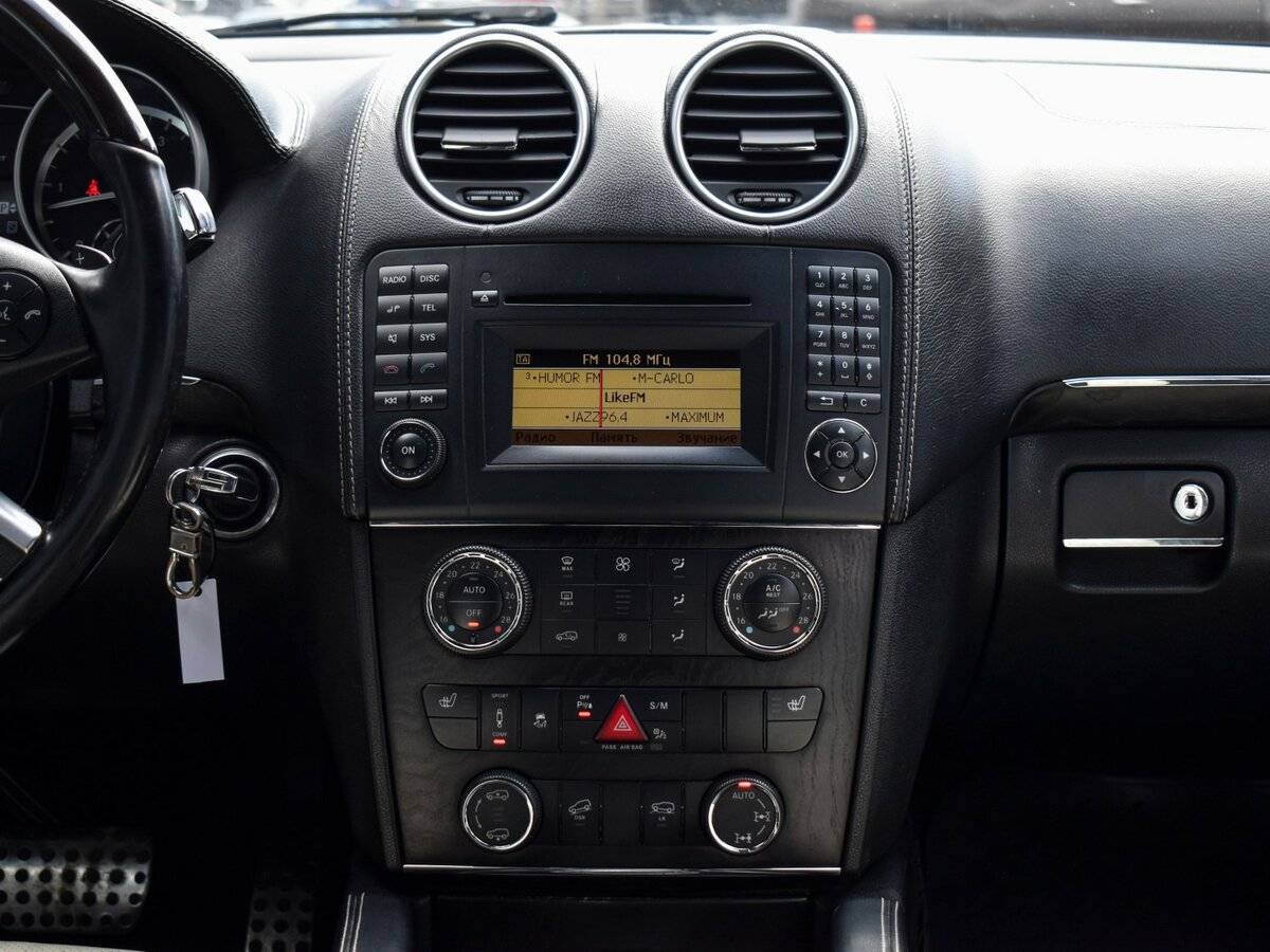 Mercedes-Benz GL-Класс с пробегом — 2012 год. Фото: #15