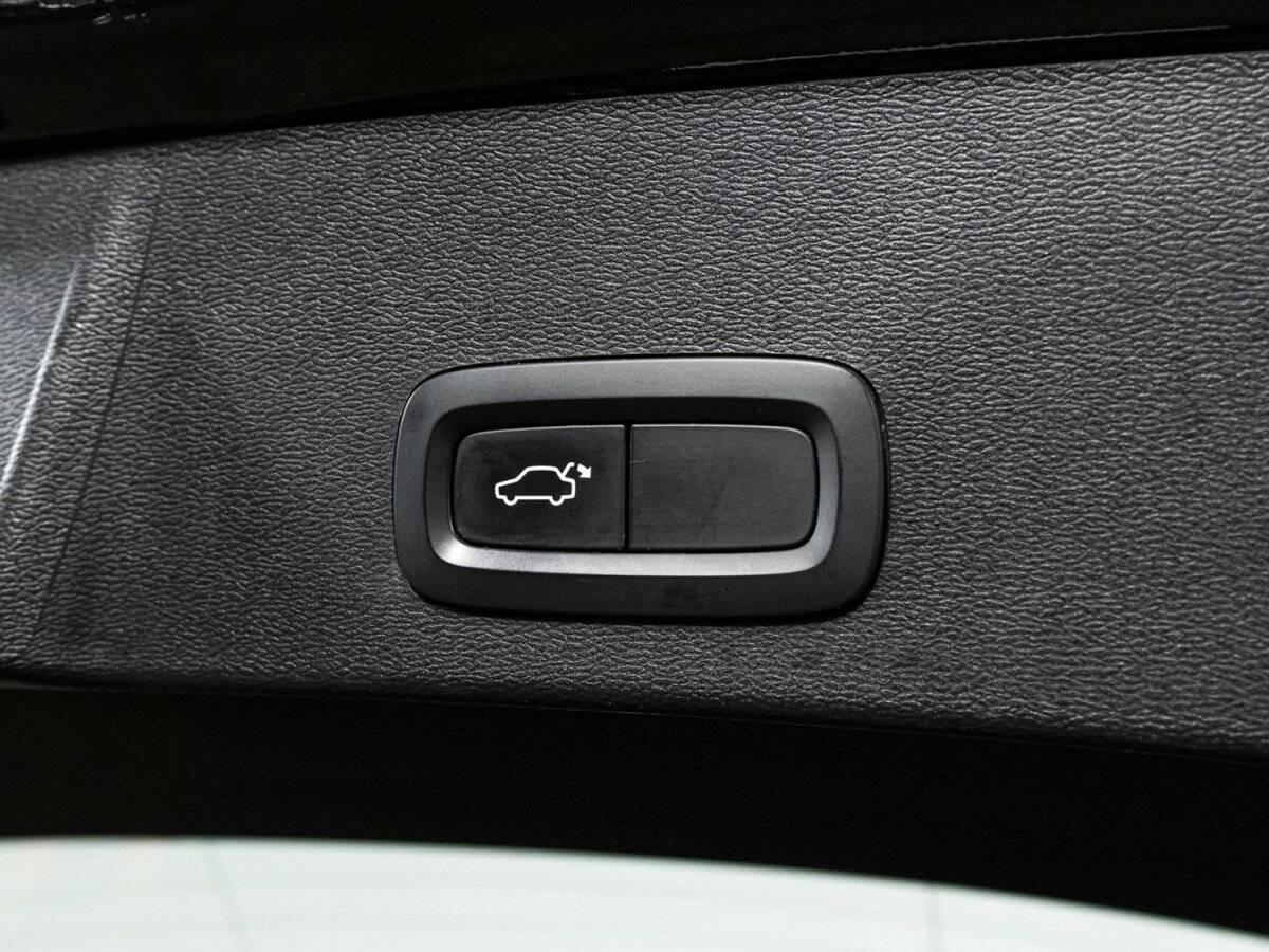 Volvo XC40 с пробегом — 2018 год. Фото: #15