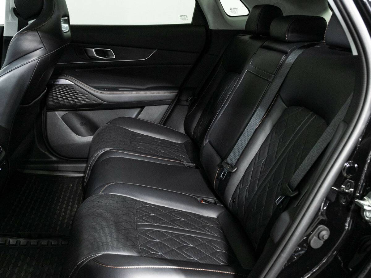 Changan UNI-K с пробегом — 2023 год. Фото: #9