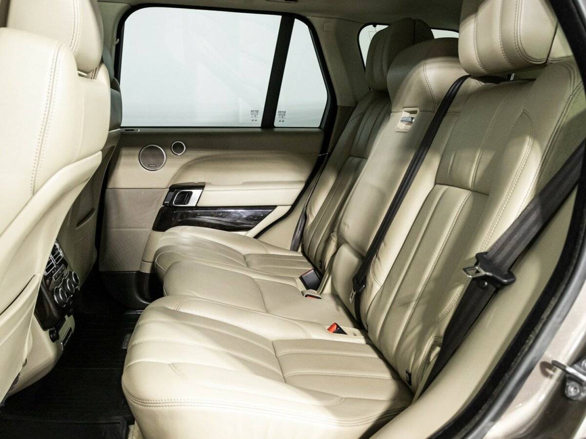 Land Rover Range Rover с пробегом — 2014 год. Фото: #9