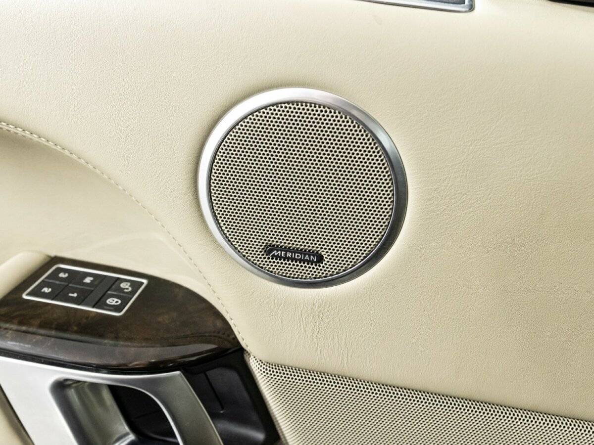 Land Rover Range Rover с пробегом — 2014 год. Фото: #19