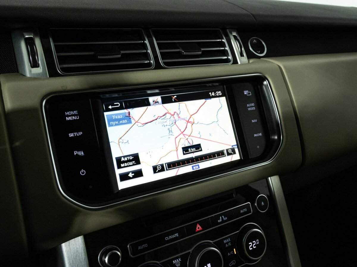 Land Rover Range Rover с пробегом — 2014 год. Фото: #21