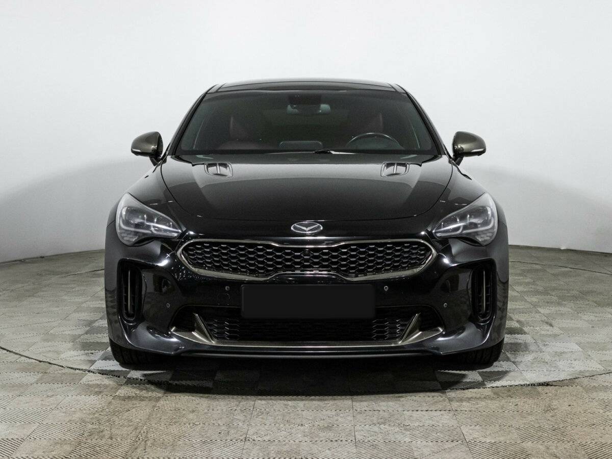 Kia Stinger с пробегом — 2018 год. Фото: #1