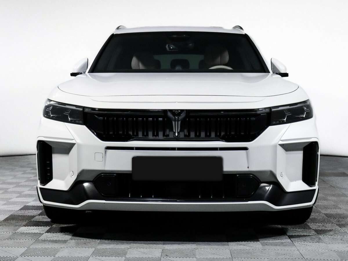 Voyah Free с пробегом — 2023 год. Фото: #1