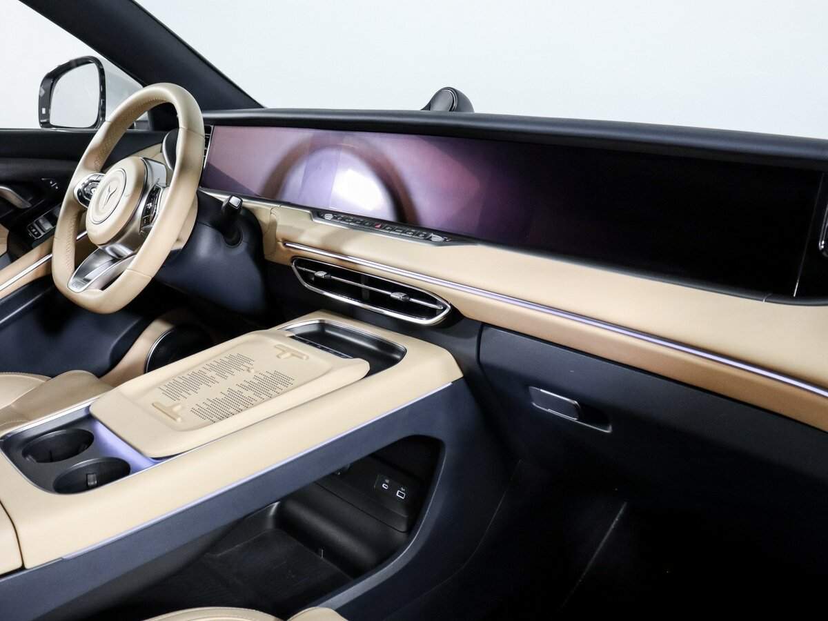 Voyah Free с пробегом — 2023 год. Фото: #8