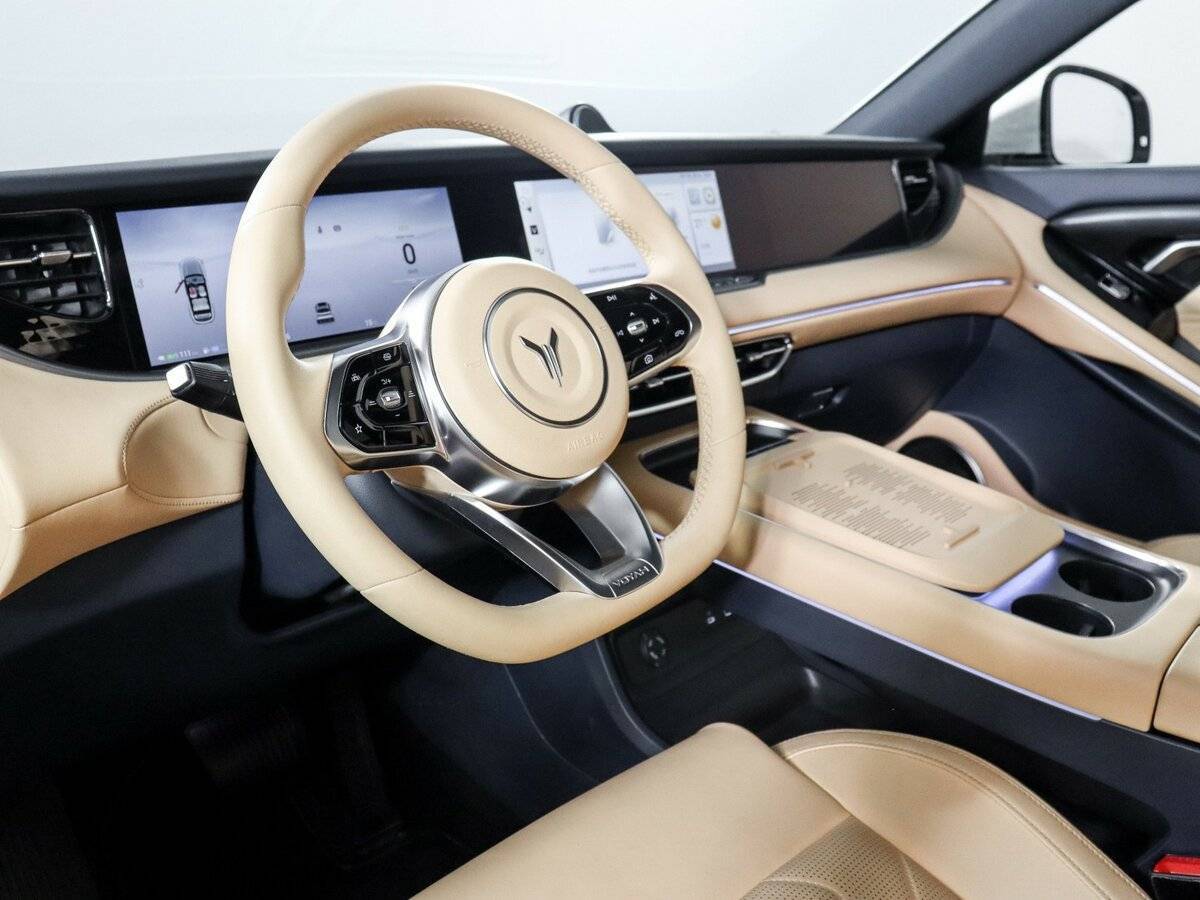 Voyah Free с пробегом — 2023 год. Фото: #13