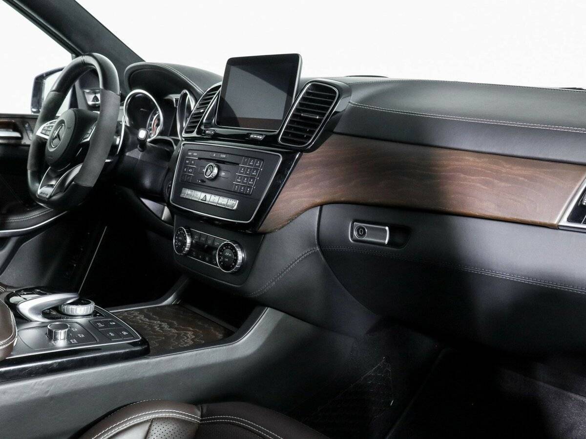Mercedes-Benz GLS AMG с пробегом — 2016 год. Фото: #5