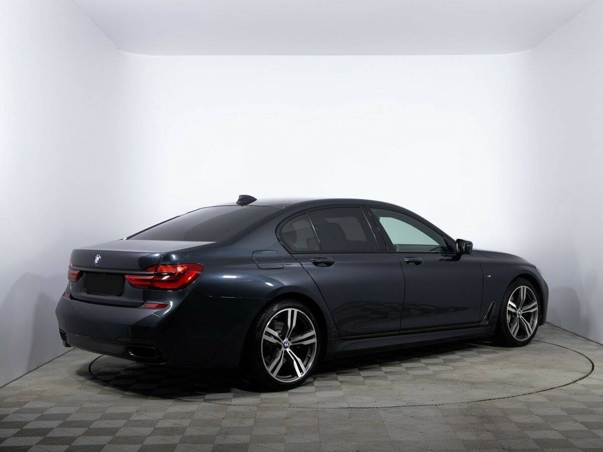 BMW 7 серии с пробегом — 2017 год. Фото: #4