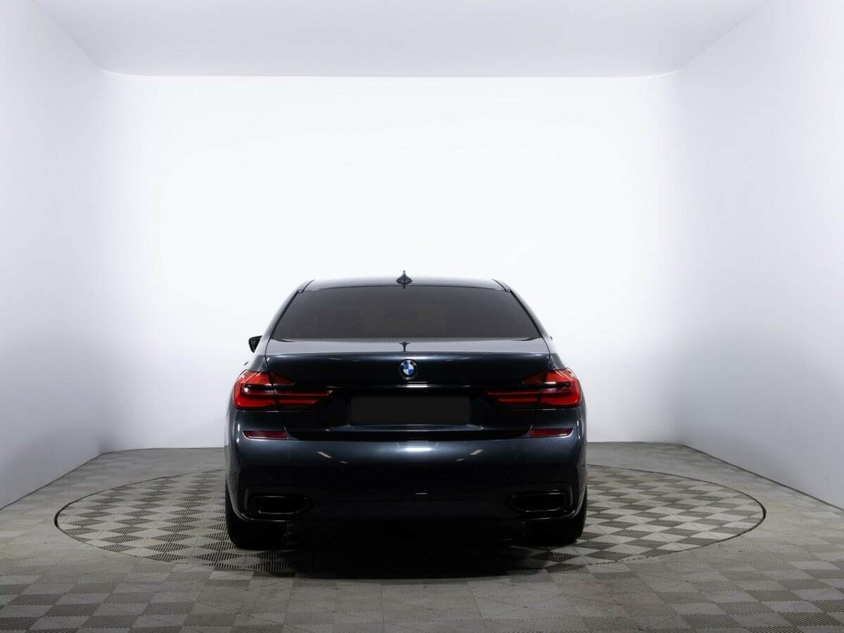 BMW 7 серии с пробегом — 2017 год. Фото: #5