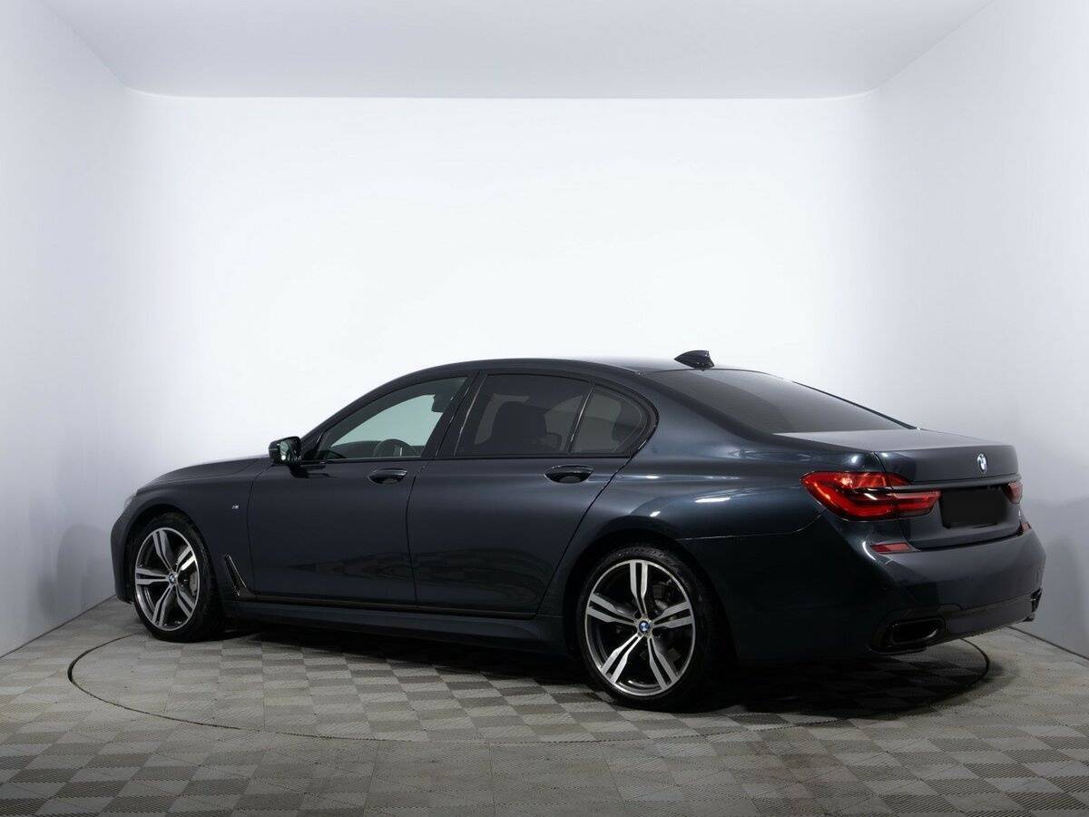 BMW 7 серии с пробегом — 2017 год. Фото: #6