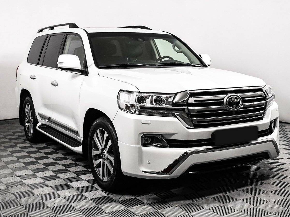 Toyota Land Cruiser с пробегом — 2016 год. Фото: #2