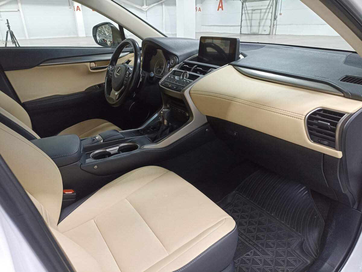 Lexus NX с пробегом — 2018 год. Фото: #10