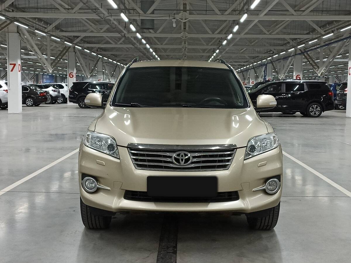 Toyota RAV4 с пробегом — 2011 год. Фото: #1