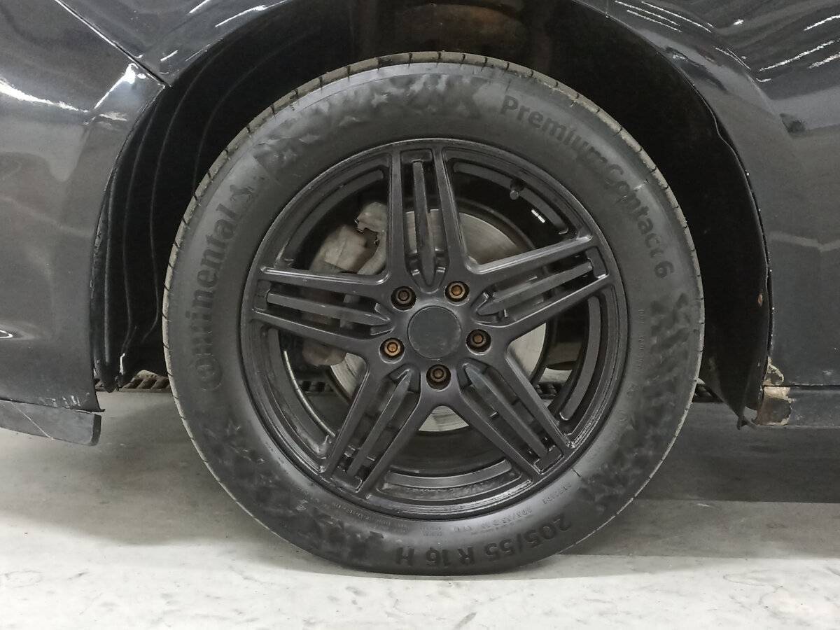 Opel Astra с пробегом — 2012 год. Фото: #17