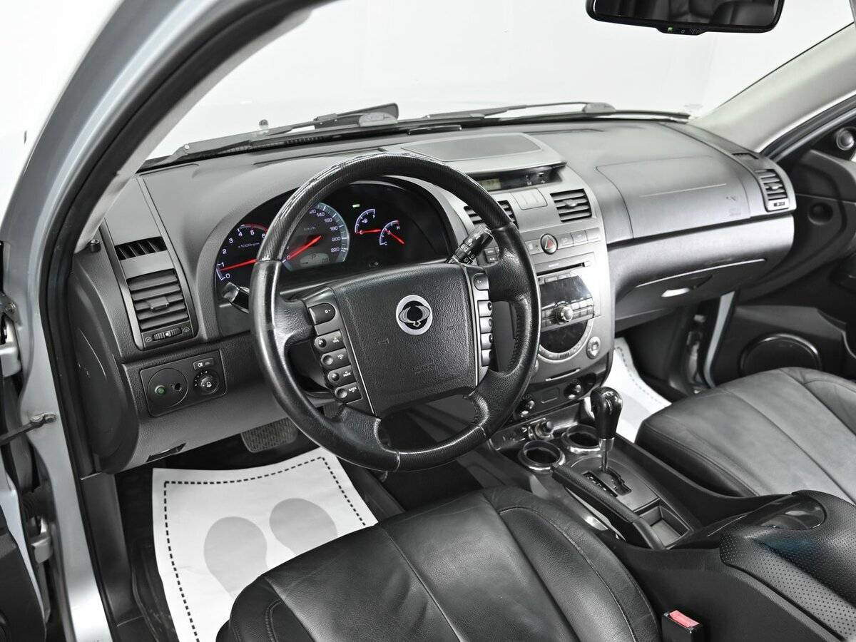 SsangYong Rexton с пробегом — 2010 год. Фото: #6