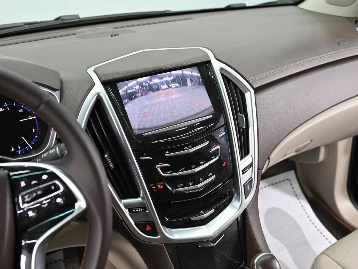Cadillac SRX с пробегом — 2013 год. Фото: #8