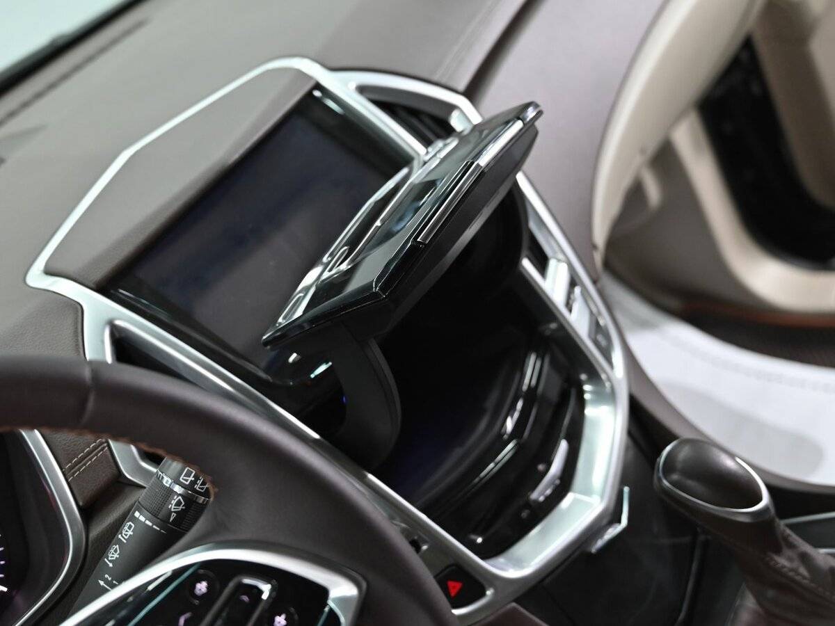 Cadillac SRX с пробегом — 2013 год. Фото: #9