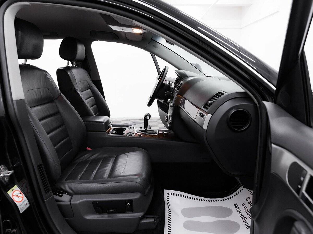 Volkswagen Touareg с пробегом — 2008 год. Фото: #15