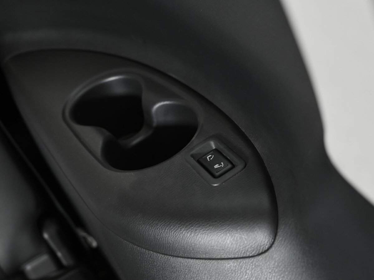 Infiniti QX80 с пробегом — 2013 год. Фото: #18