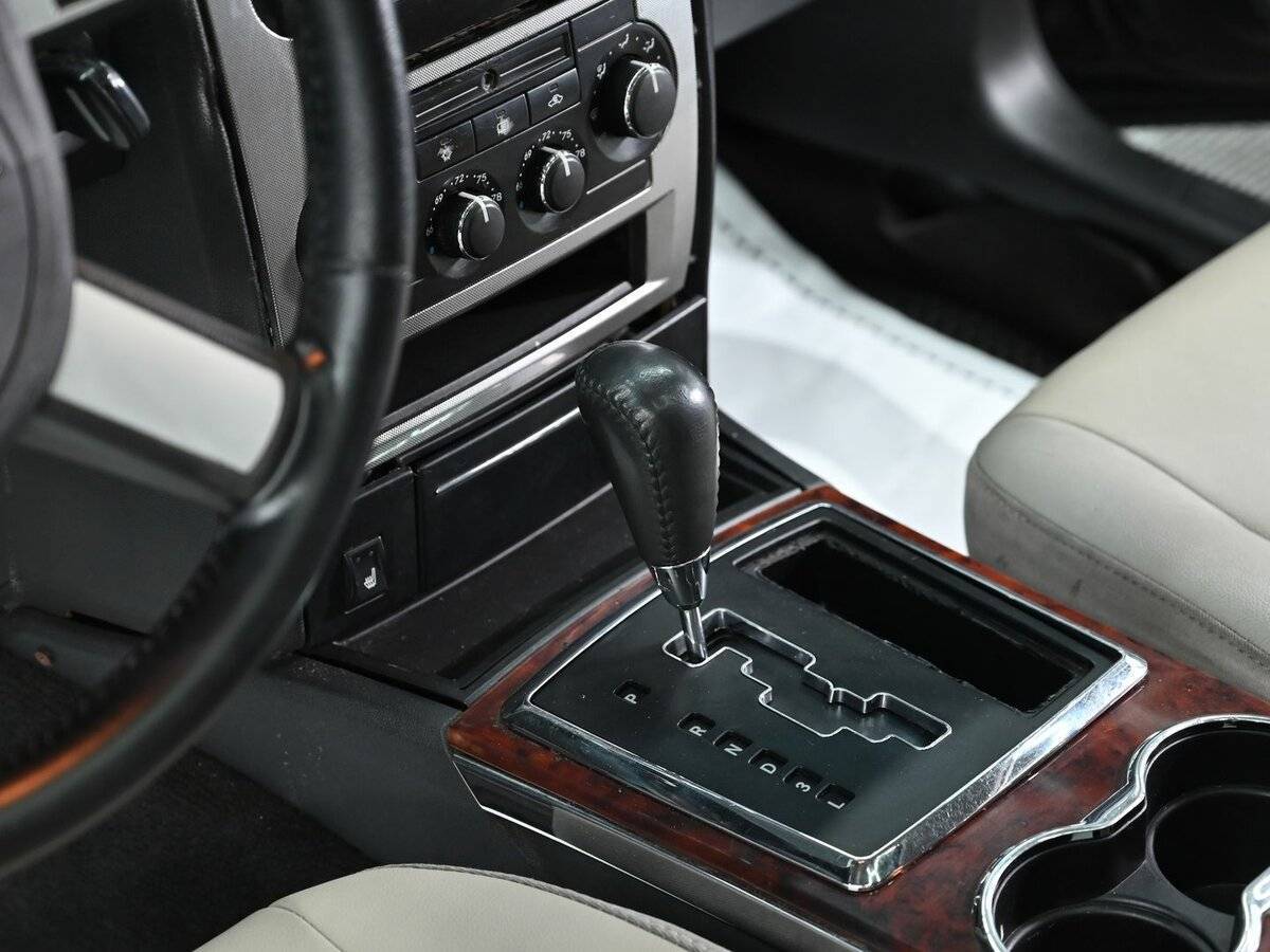 Chrysler 300C с пробегом — 2004 год. Фото: #13