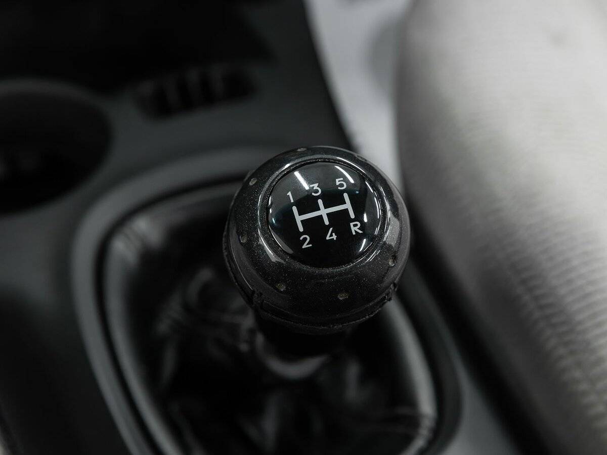 Hyundai Santa Fe с пробегом — 2007 год. Фото: #11