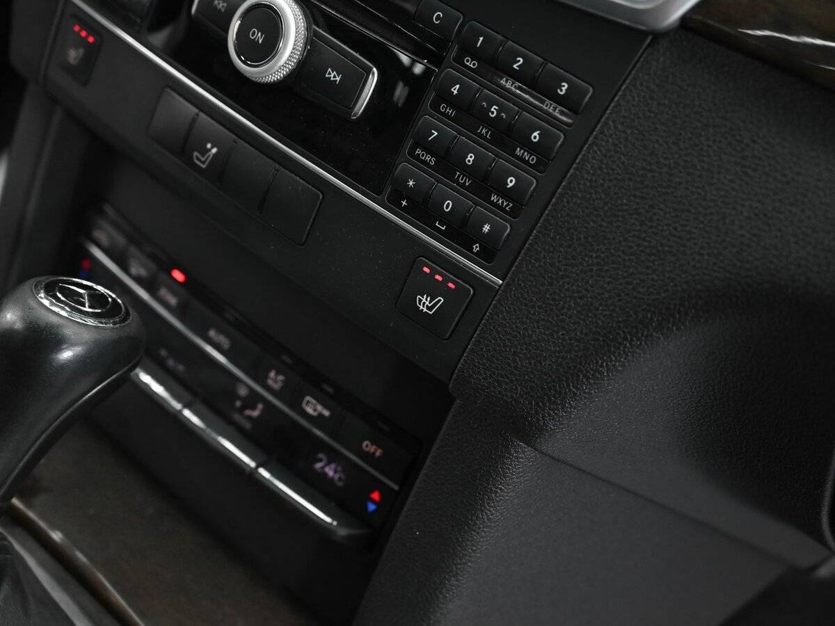 Mercedes-Benz E-Класс с пробегом — 2010 год. Фото: #7