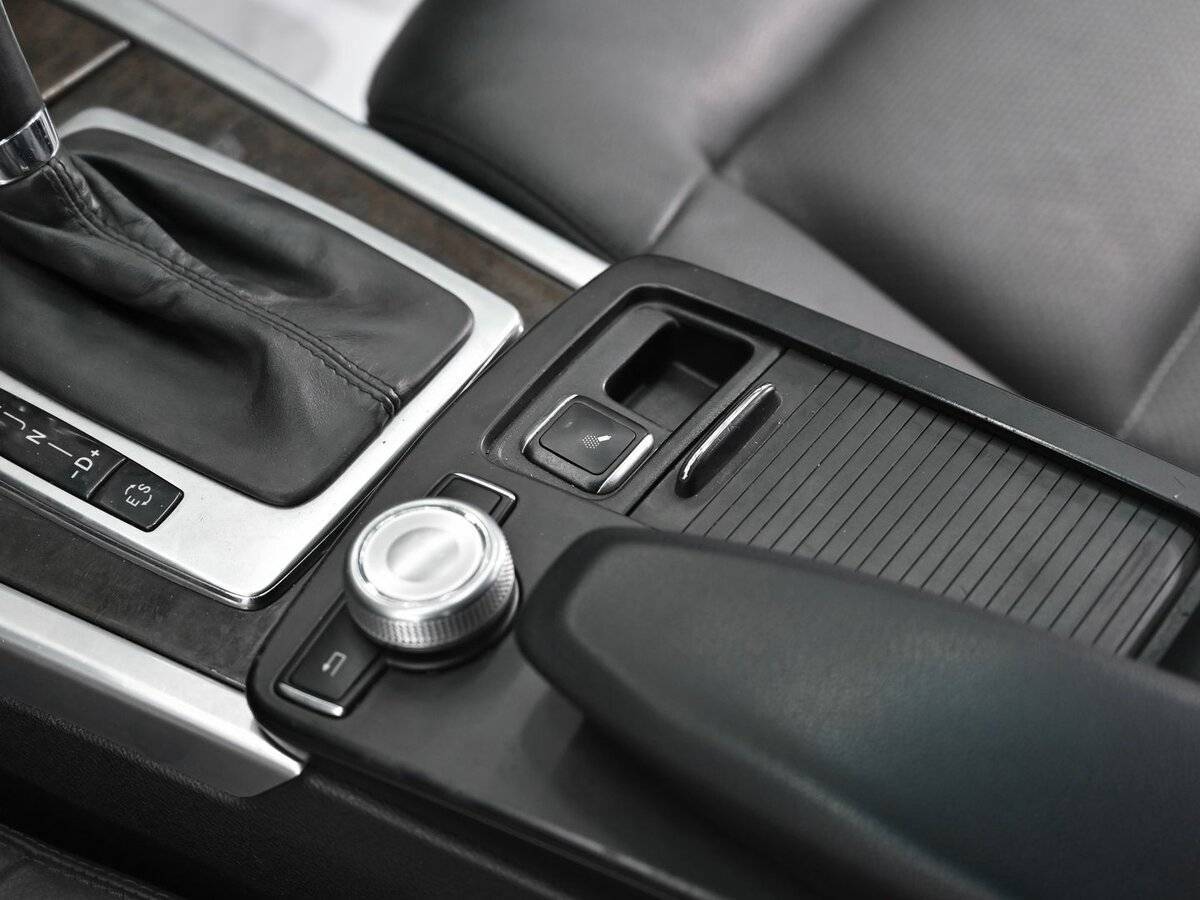 Mercedes-Benz E-Класс с пробегом — 2010 год. Фото: #8