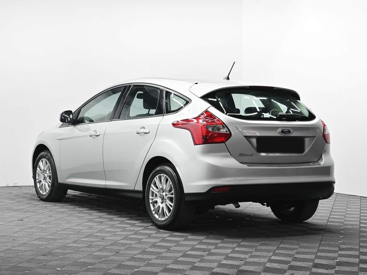 Ford Focus с пробегом — 2011 год. Фото: #2