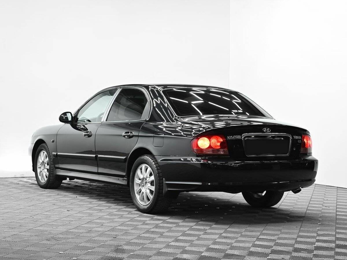 Hyundai Sonata с пробегом — 2005 год. Фото: #2