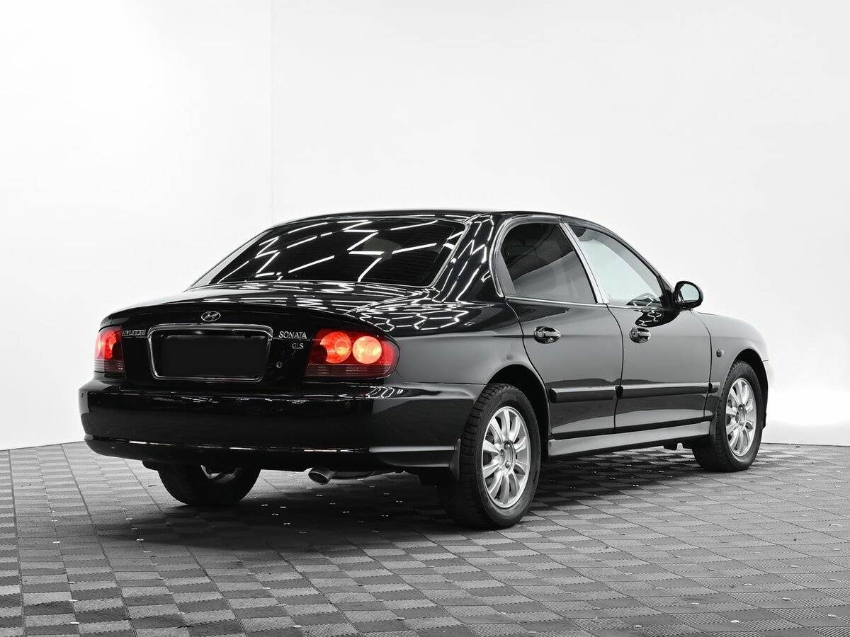 Hyundai Sonata с пробегом — 2005 год. Фото: #3