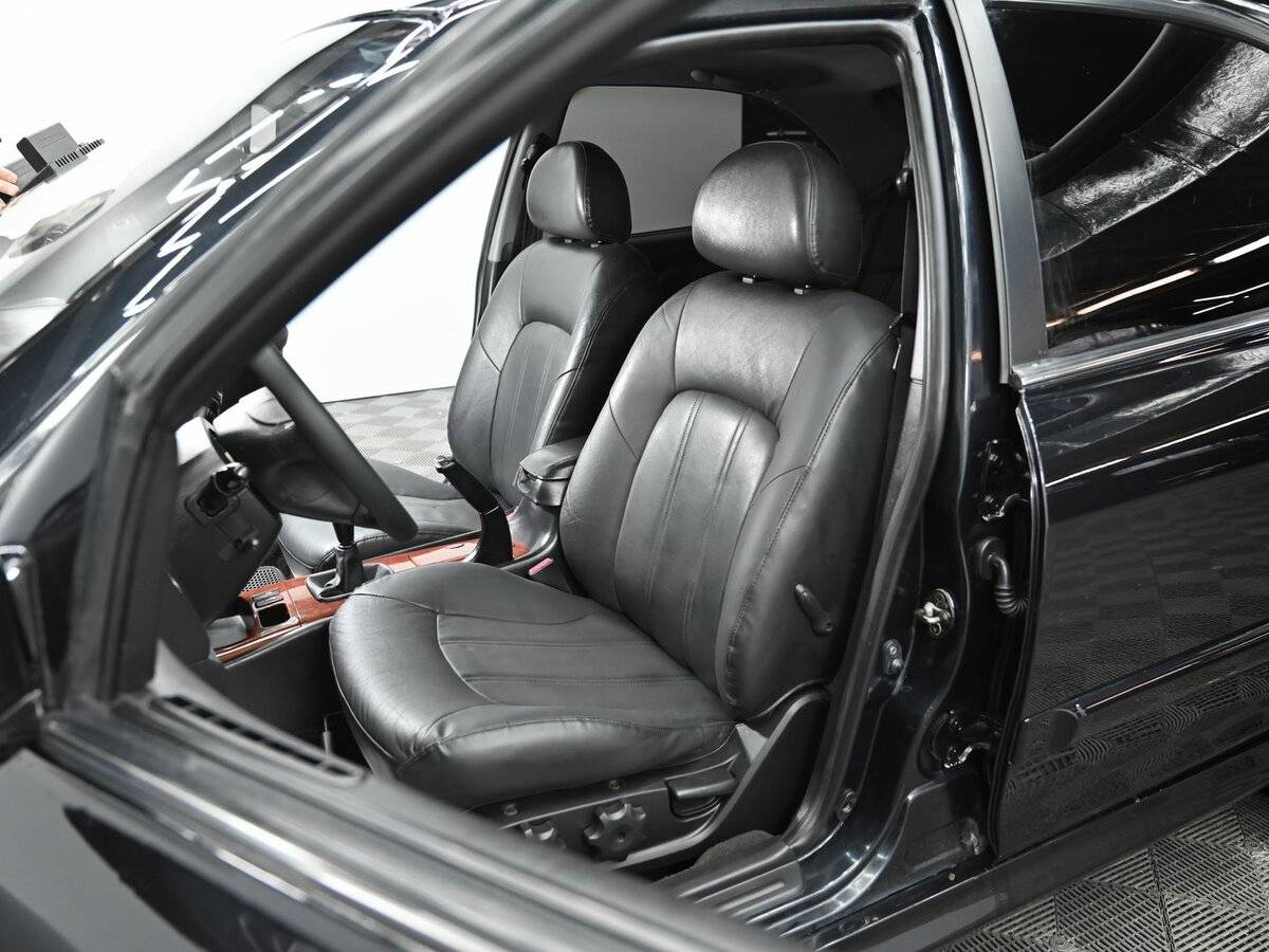 Hyundai Sonata с пробегом — 2005 год. Фото: #5