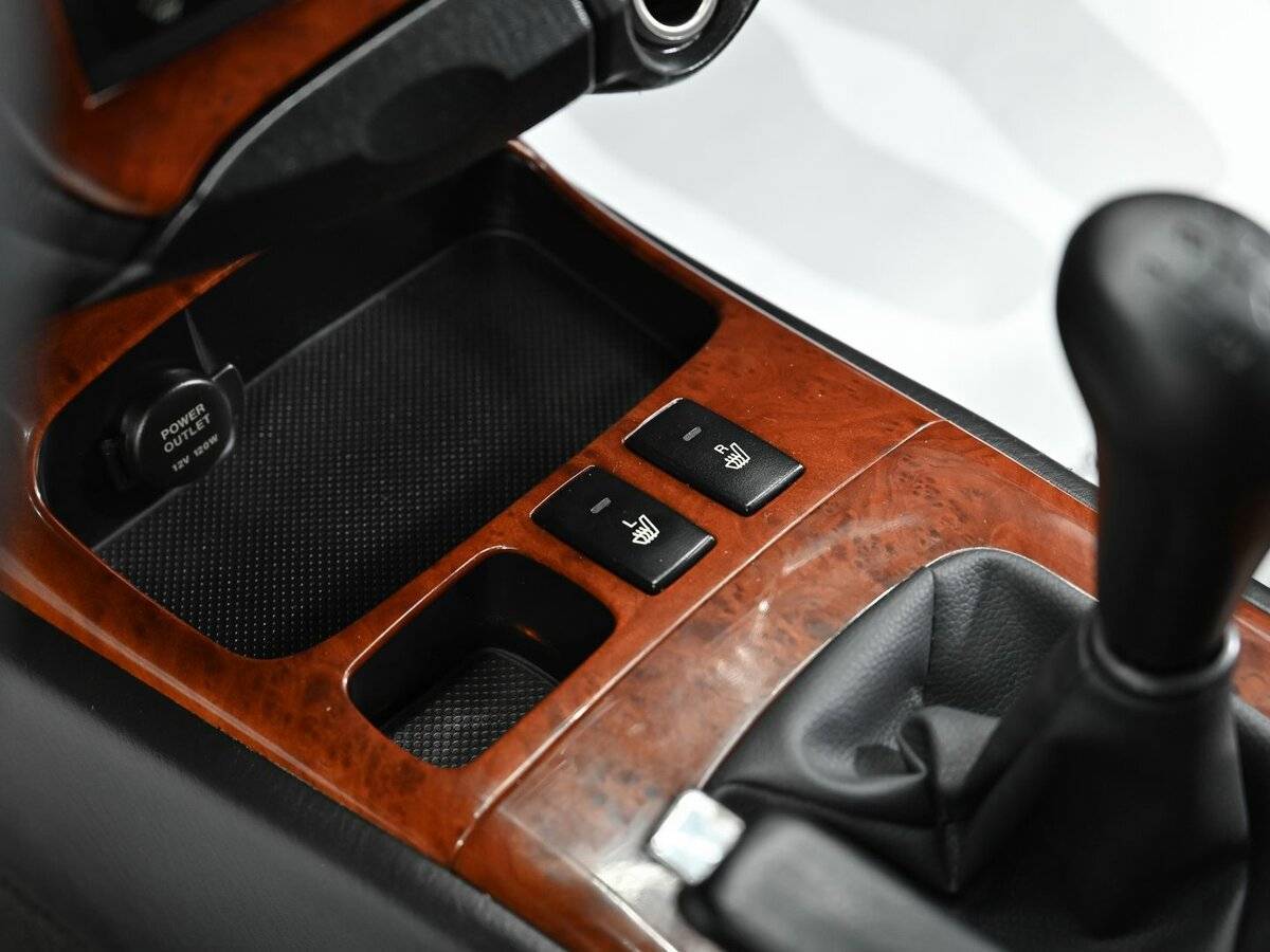 Hyundai Sonata с пробегом — 2005 год. Фото: #11