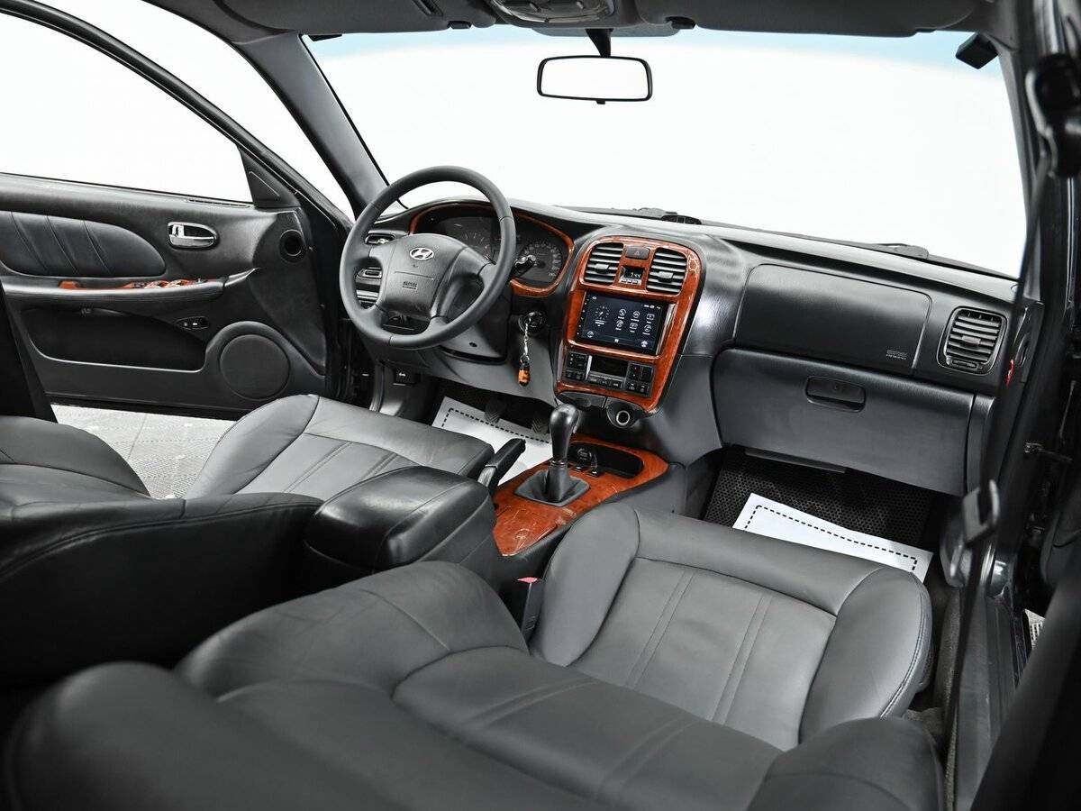 Hyundai Sonata с пробегом — 2005 год. Фото: #12