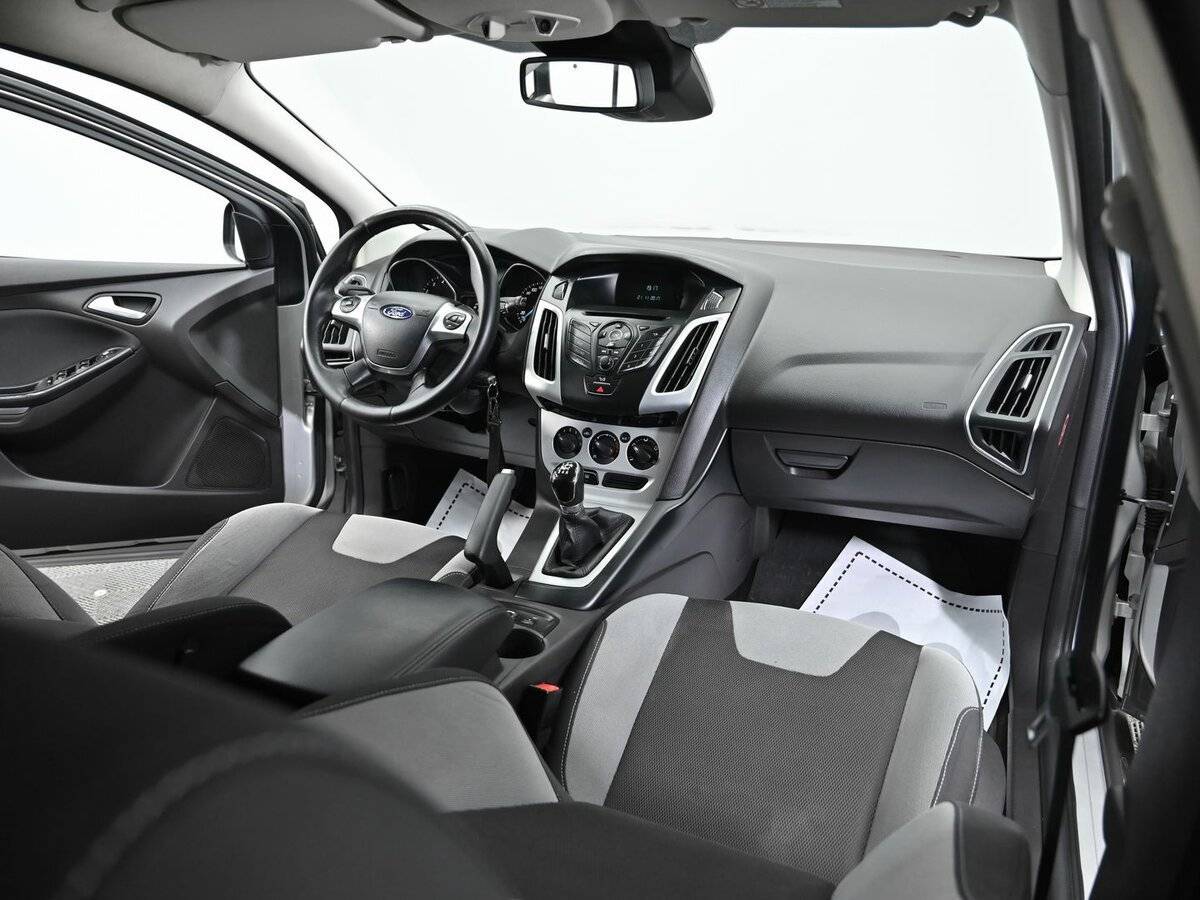 Ford Focus с пробегом — 2014 год. Фото: #12