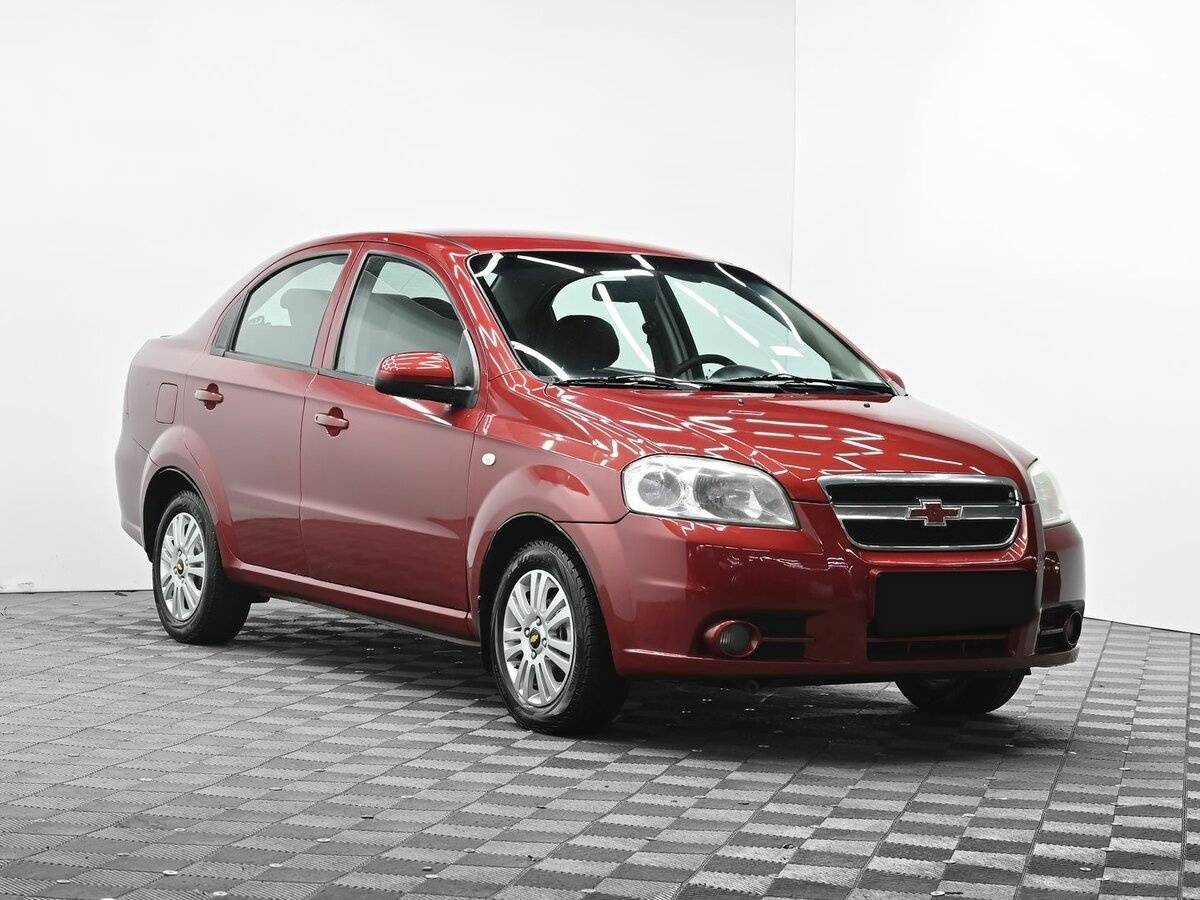 Chevrolet Aveo с пробегом — 2006 год. Фото: #1