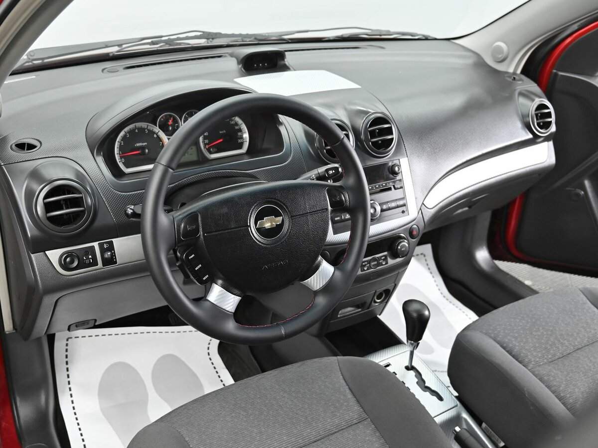 Chevrolet Aveo с пробегом — 2006 год. Фото: #7