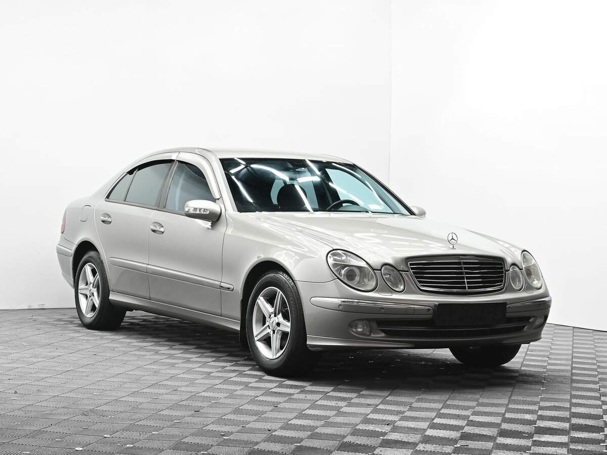 Mercedes-Benz E-Класс с пробегом — 2004 год. Фото: #1