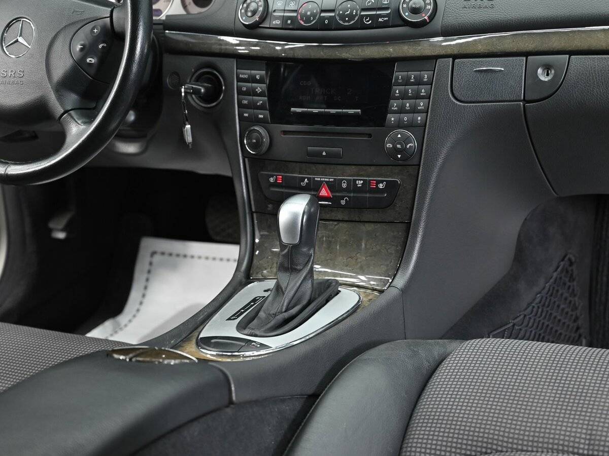 Mercedes-Benz E-Класс с пробегом — 2004 год. Фото: #10