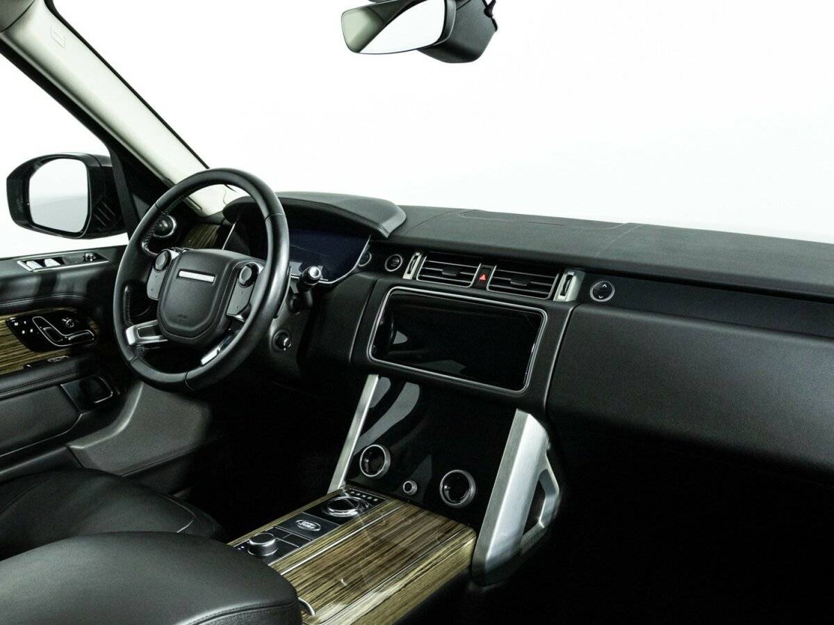 Land Rover Range Rover с пробегом — 2018 год. Фото: #6