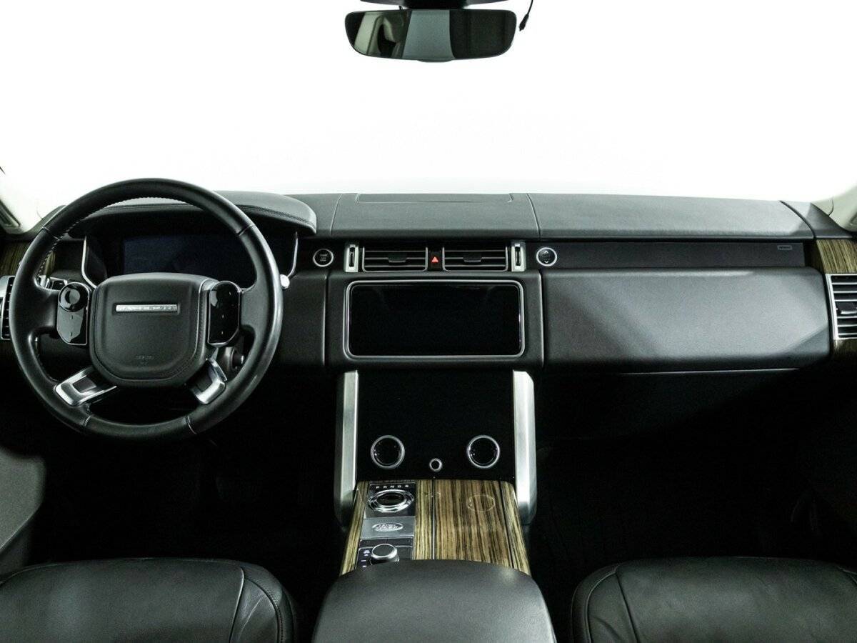 Land Rover Range Rover с пробегом — 2018 год. Фото: #10