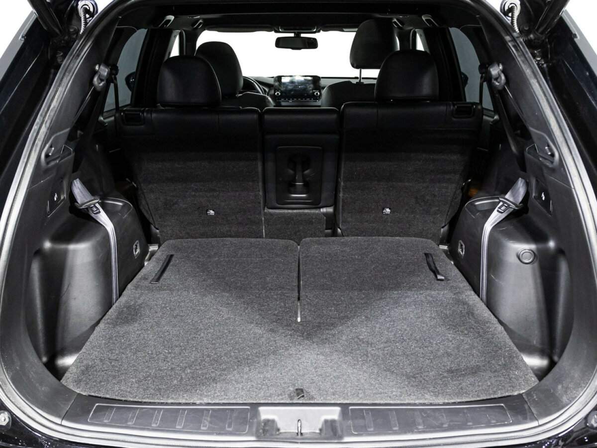 Mitsubishi Outlander с пробегом — 2023 год. Фото: #14