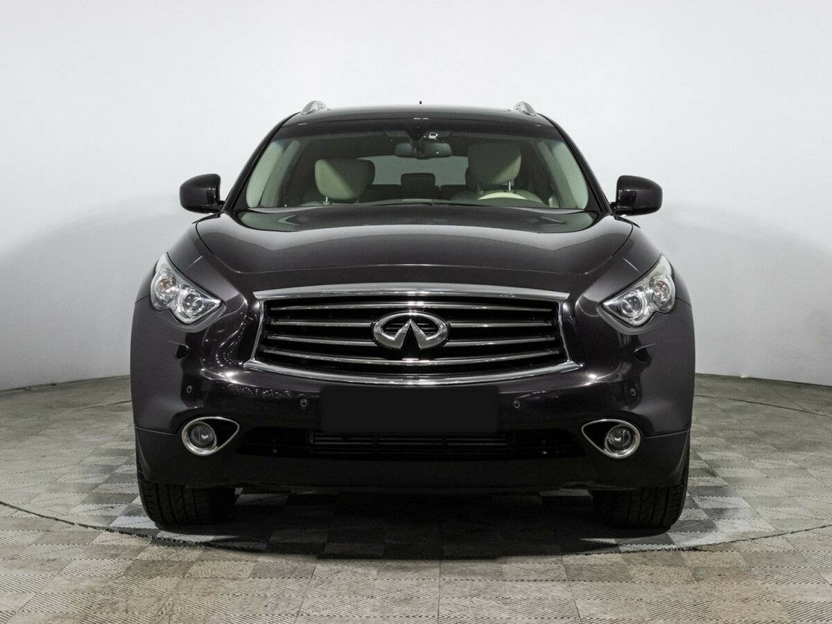 Infiniti FX с пробегом — 2012 год. Фото: #1