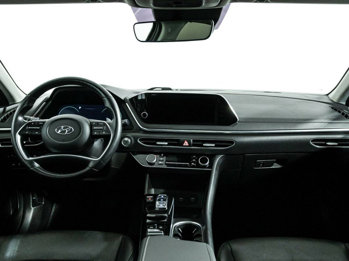 Hyundai Sonata с пробегом — 2020 год. Фото: #12
