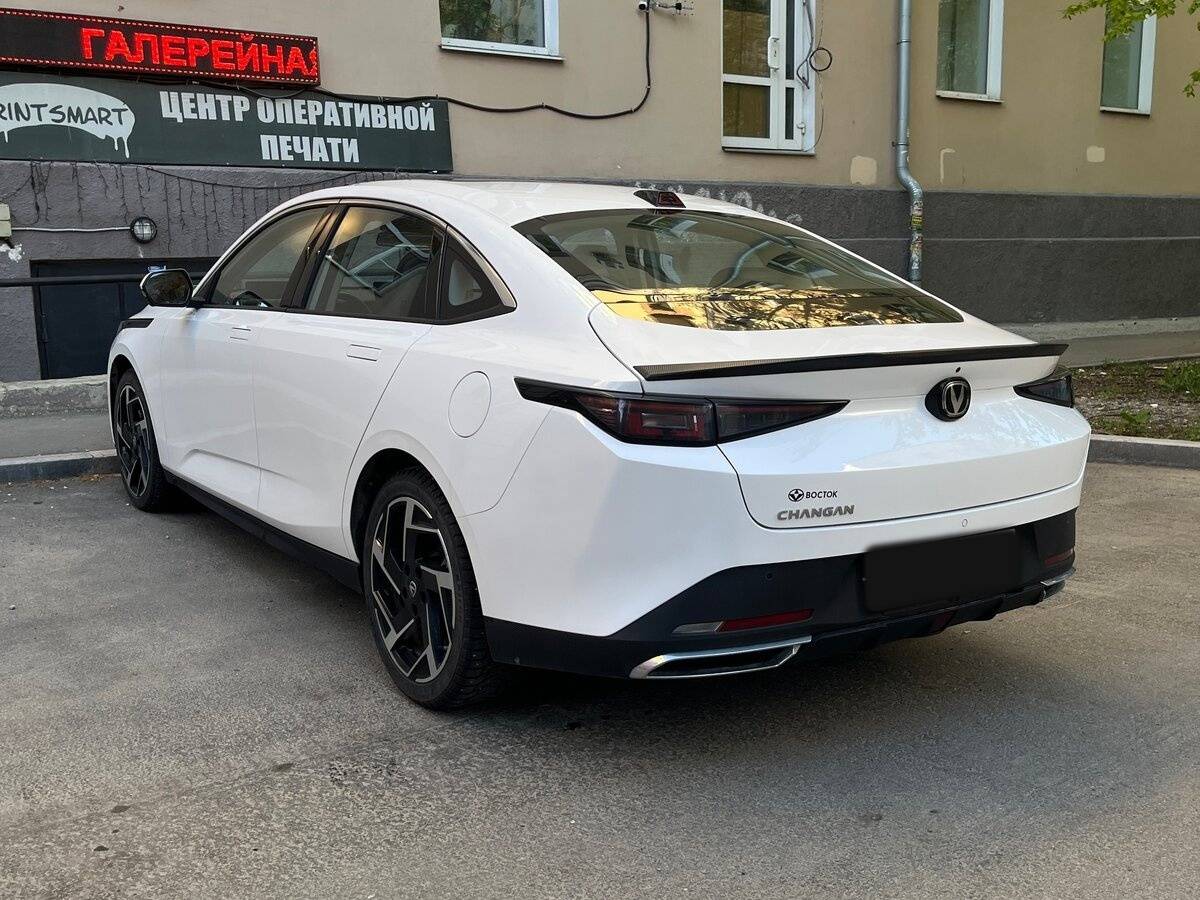 Changan Lamore с пробегом — 2023 год. Фото: #5