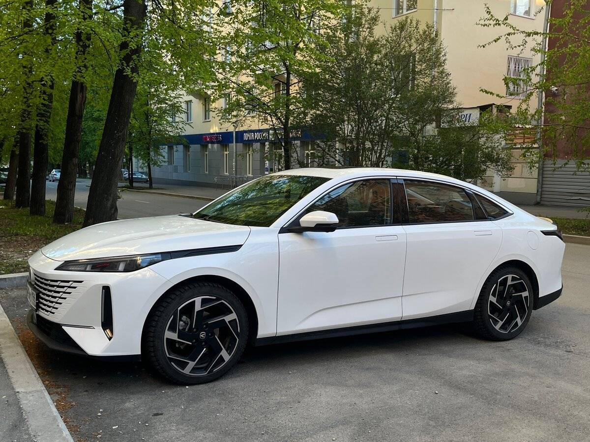 Changan Lamore с пробегом — 2023 год. Фото: #6