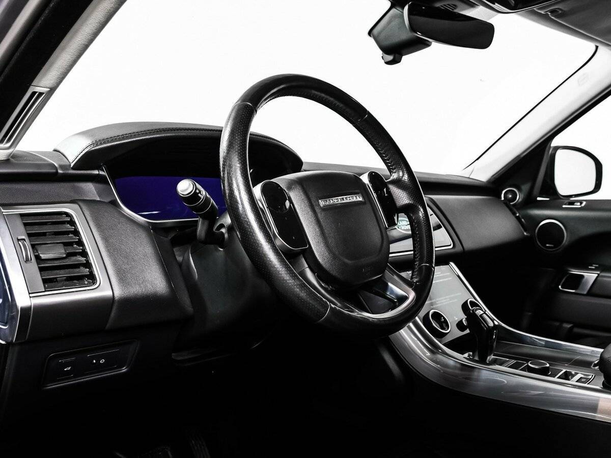 Land Rover Range Rover Sport с пробегом — 2018 год. Фото: #11