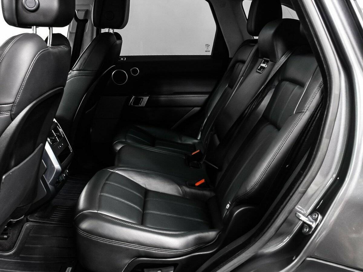 Land Rover Range Rover Sport с пробегом — 2018 год. Фото: #12