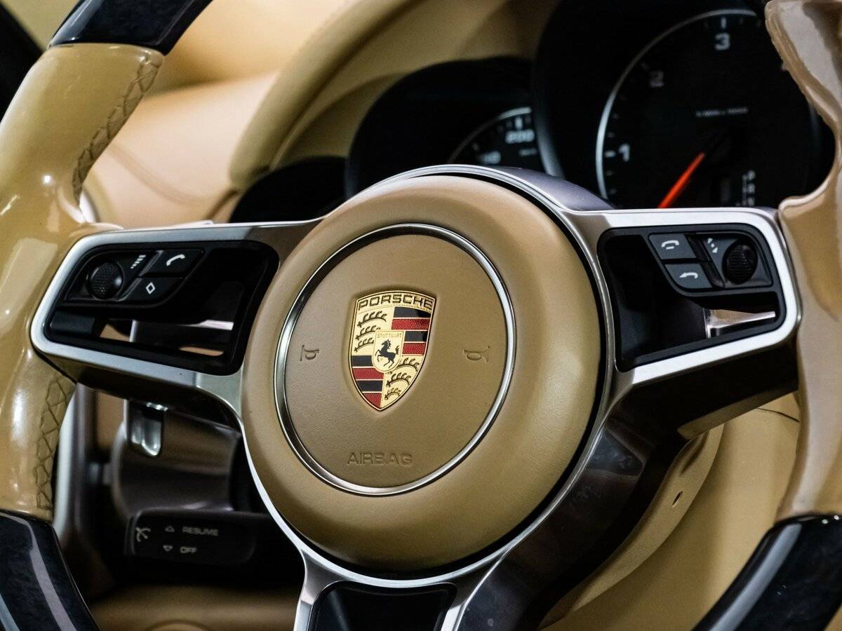 Porsche Cayenne с пробегом — 2016 год. Фото: #9