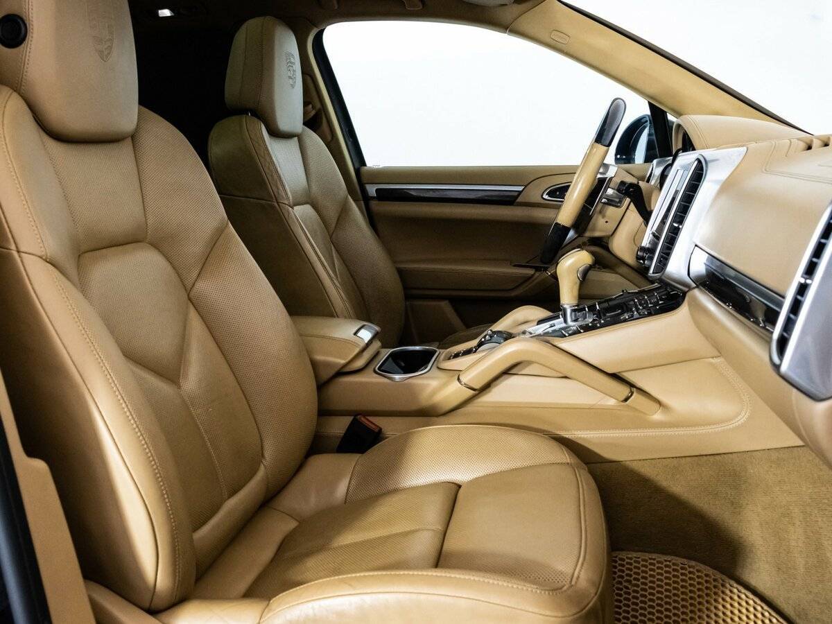 Porsche Cayenne с пробегом — 2016 год. Фото: #12