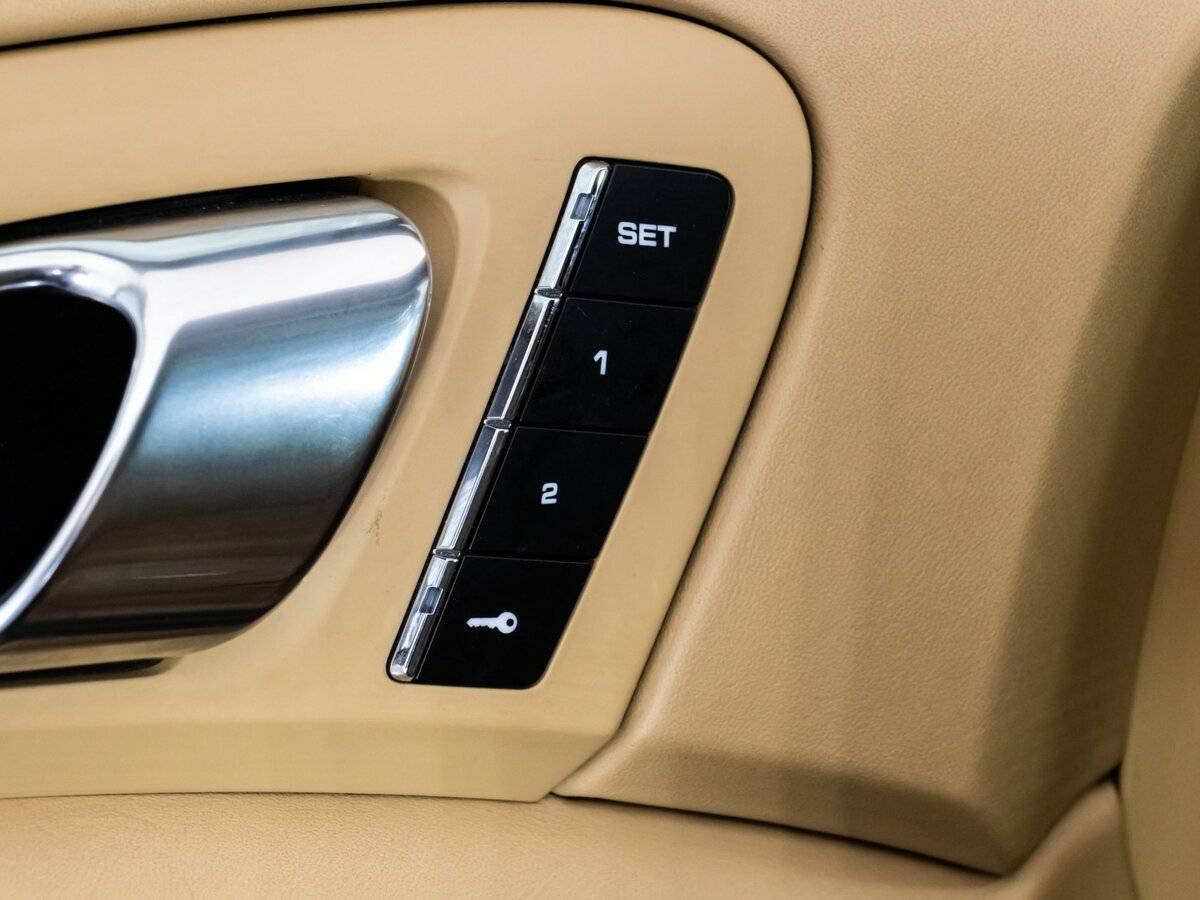 Porsche Cayenne с пробегом — 2016 год. Фото: #16